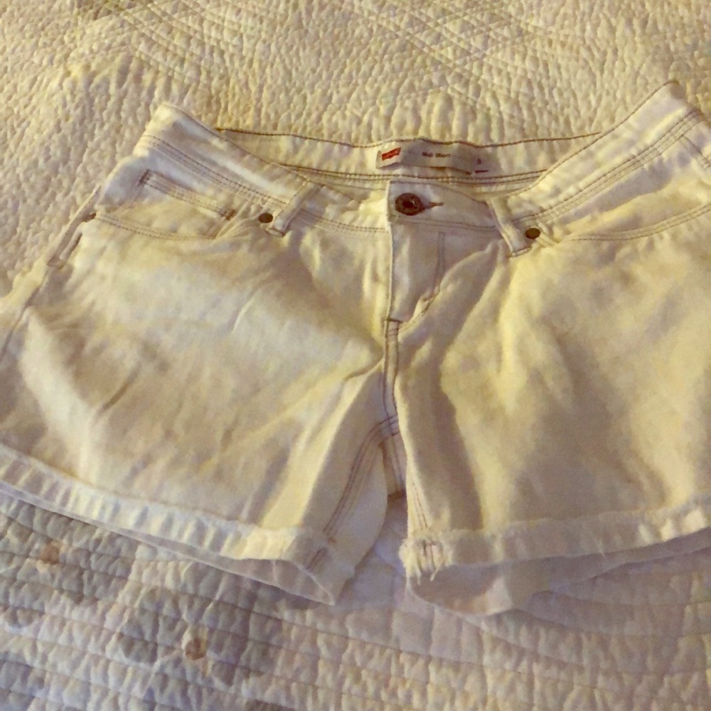 Levi Midi Shorts size 9